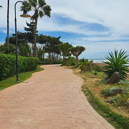 Hello Cosmo Apartman Estepona