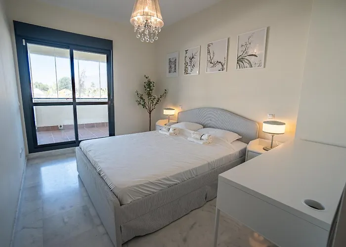 Hello Cosmo * Estepona