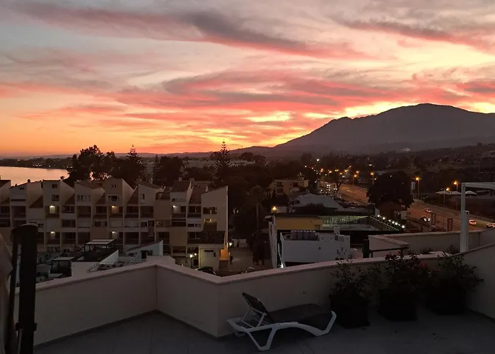 Hello Cosmo Estepona